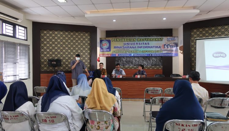 Membangun SDM Unggul Berbasis Teknologi