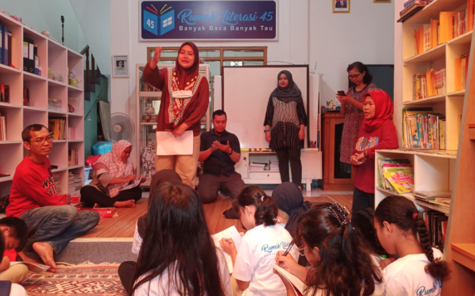 Dosen Universitas BSI Berikan Pelatihan Pemanfaatan Microsoft Word Dalam Membuat Media Pembelajaran Bagi Anak