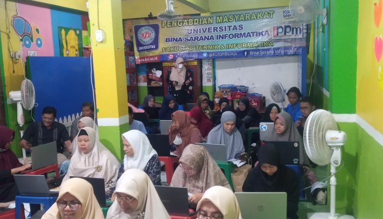 Dosen Universitas BSI Latih Guru dan Pengurus TPQ Tanjung Priuk Membuat Tugas dan Latihan Dengan Google Form