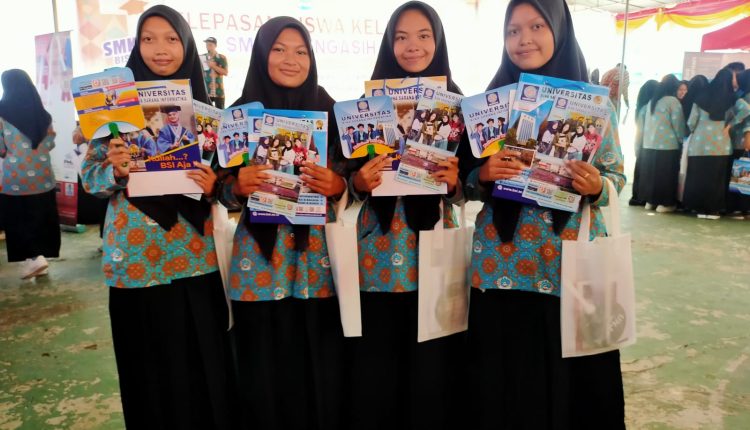 Kenalkan Program Studi, Universitas BSI Yogyakarta Ramaikan Career Day SMK N 1 Pengasih