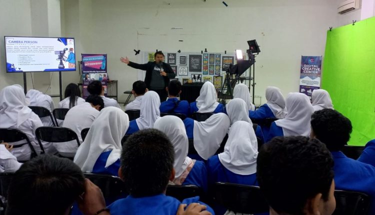 BSI Digination 2023 Berikan Kempatan Siswa Mengelan Pembuatan Podcast