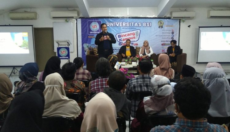 Pererat Komunikasi Dengan Orang Tua Maba Universitas BSI Kampus Fatmawati Gelar Bincang Kampus