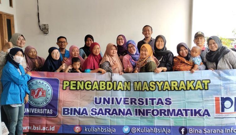 Penyuluhan Literasi Cerdas Bermedia Bagi Kalangan Perempuan Di Suropati Residence Tambun Utara Kabupaten Bekasi