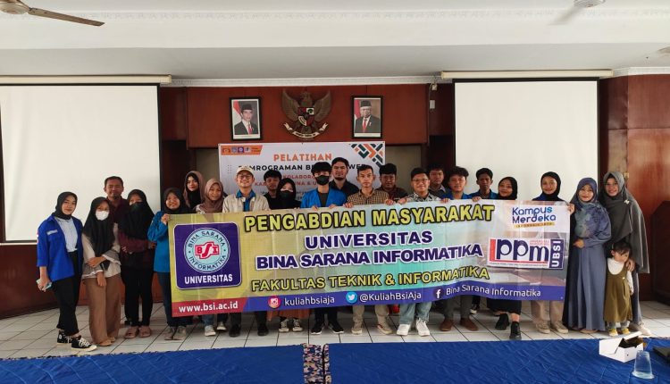 Tingkatkan Keterampilan Anggota UKKT Tegal Parang, Dosen Universitas BSI Menggelar Workshop Pemrogramman Berbasis Web