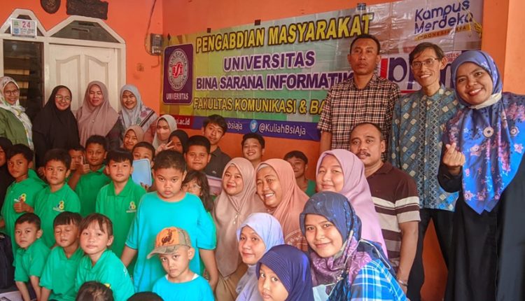 Pelatihan Mendengar Bahasa Inggris