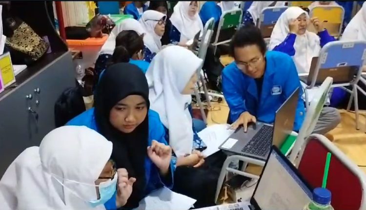 Dosen Universitas BSI Beri Pelatihan