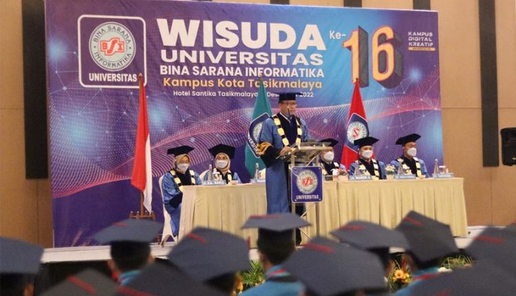 wisuda