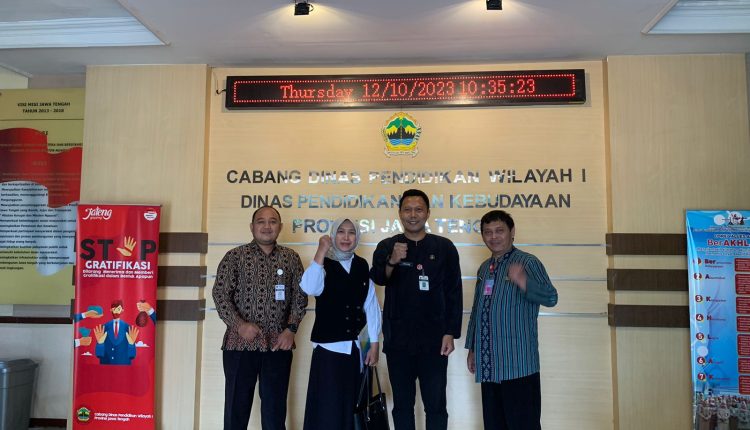 dosen Universitas bsi