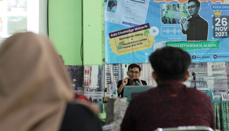 Dosen Universitas BSI Berikan Pelatihan Canva