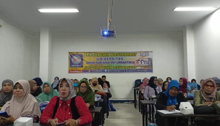 Pelatihan Penggunaan Media Sosial