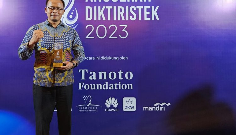 Universitas BSI Raih Medali Emas pada Anugerah Diktiristek 2023 Kategori Penelitian