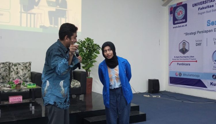 FTI Universitas BSI Sukses Gelar Seminar Karier