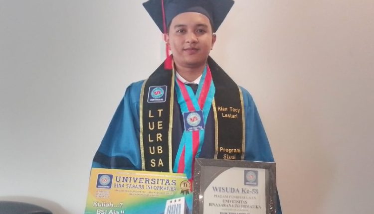 Manajemen Waktu yang Baik Jadikan Tian Wisudawan Terbaik
