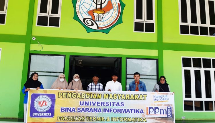 Dosen Universitas BSI Kampus Pontianak Hibahkan Aplikasi SPP Untuk Pondok Pesantren Walisongo Pontianak