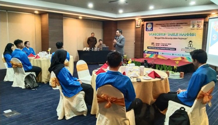 Prodi Perhotelan Universitas BSI Selenggarakan Workshop Table Manner "Etika Bersantap dalam Perjamuan"