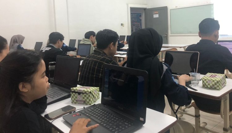 Pelatihan Khusus Persiapan Tugas Akhir Mahasiswa