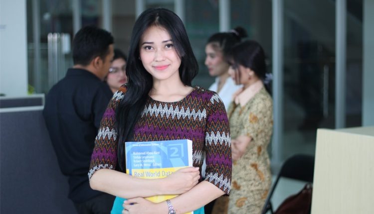 Dies Natalis Ke-36, Universitas BSI Bertabur Penghargaan Dosen Berprestasi