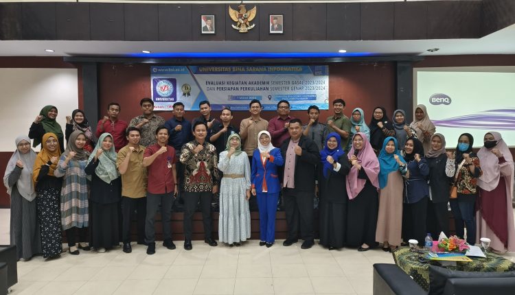 Universitas BSI Sukses Gelar Seminar "Public Speaking & Product Knowledge" Bersama TVRI