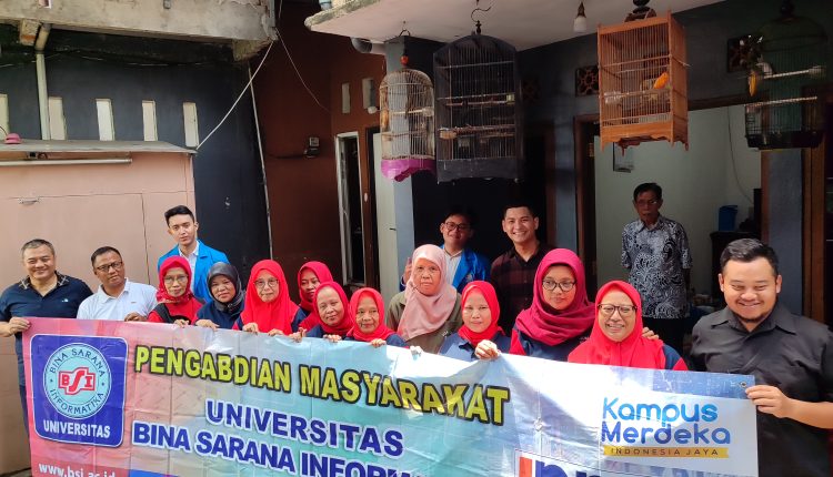 Dosen Prodi Ilmu Komunikasi Bantu PKK Kampung Lio, Jakarta Timur Menjadi Pemain Bisnis Online Yang Sukses Melalui TikTok