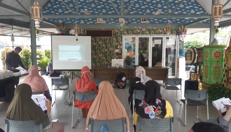 Dosen Universitas BSI Adakan Penyuluhan E- Service Bagi Pelayanan Publik Pada RPTRA Pola Idaman Pondok Labu