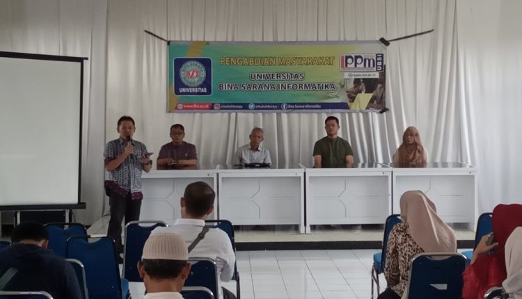 Dosen Universitas BSI Berikan Pelatihan Pembuatan Iklan Pada Aplikasi Tiktok Untuk Promosi
