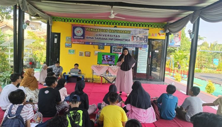 Dosen Universitas BSI Menggelar Pelatihan Strategi Marketig Mix pada Kegiatan Market Day