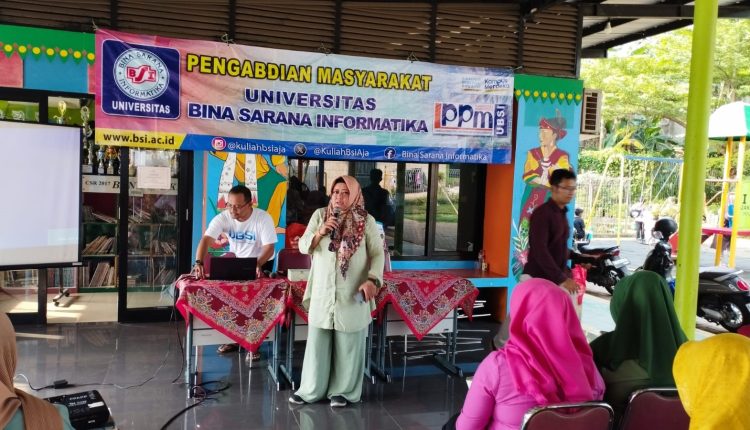 Dosen Universitas BSI Berikan Pelatihan Pemanfaatan Aplikasi Power BI Dalam Pembuatan Report Pada RPTRA Cibubur Berseri Jakarta Timur