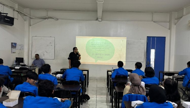Bekali Mahasiswa Pemahaman Radio, Prodi Penyiaran Universitas Sukses Gelar Seminar Mendalami Broadcasting Radio