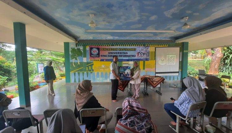 Dosen Universitas BSI Mengadakan Kegiatan Pengabdian Masyarakat Bersama TP PKK Kelurahan Bambu Apus Jakarta Timur