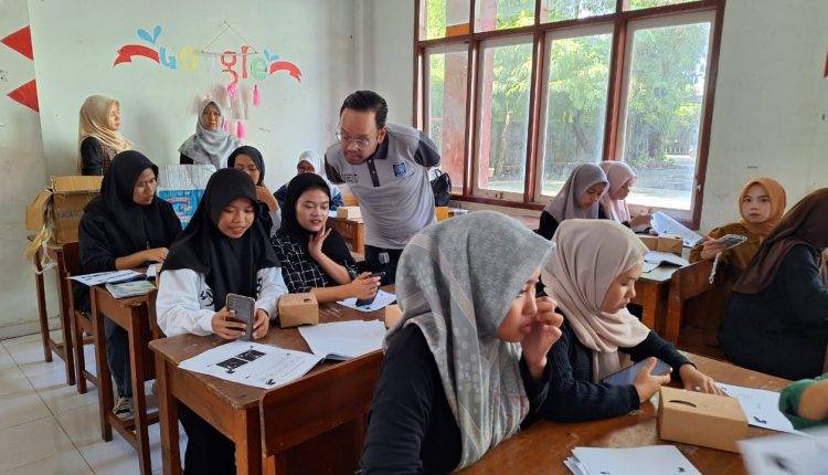 Dosen Sistem Informasi Universitas BSI Membuka Wawasan Anak Didik Panti Asuhan Alqi Ceria Kota Bogor Tentang Ai