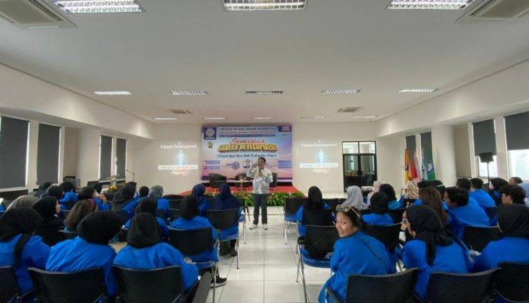 Bangun Karier, Program Studi Manajemen Siapkan Pembekalan Mahasiswa Melalui Seminar Career Development