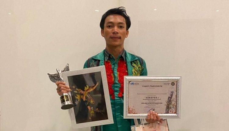 Mahasiswa Universitas BSI Kampus Pontianak Raih Juara Harapan 1 di Ajang Putra Putri Budaya 2024