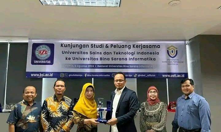 Universitas BSI Terima Kunjungan Studi Banding dari Universitas Sains dan Teknologi Indonesia (USTI)
