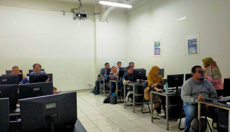 Tingkatkan Kulitas Materi Ajar dan Publikasi Akdemik, Prodi Ilmu Komunikasi Universitas BSI Gelar Pelatihan Produksi Media Public Relations