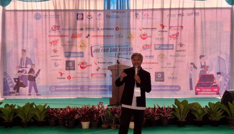 Universitas BSI Kampus BSD Bagikan Informasi Program Beasiswa di Hari Kedua Job dan Edu Fair SMK Fadillah
