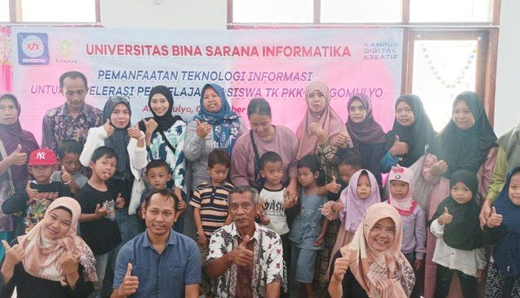 Dosen Universitas BSI Kampus Solo Beri Pelatihan Media Pembelajaran Efektif Melalui SIPEDIK