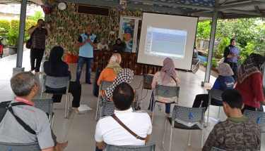 Dosen Universitas BSI Beri Pelatihan