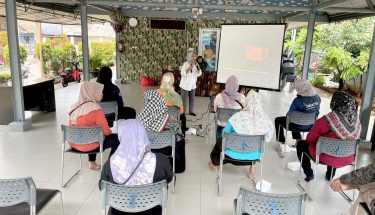 Meningkatkan Keterampilan Komunikasi, Dosen Prodi Ilmu Komunikasi Gelar Pelatihan untuk Orang Tua dan Anak di Era Digital