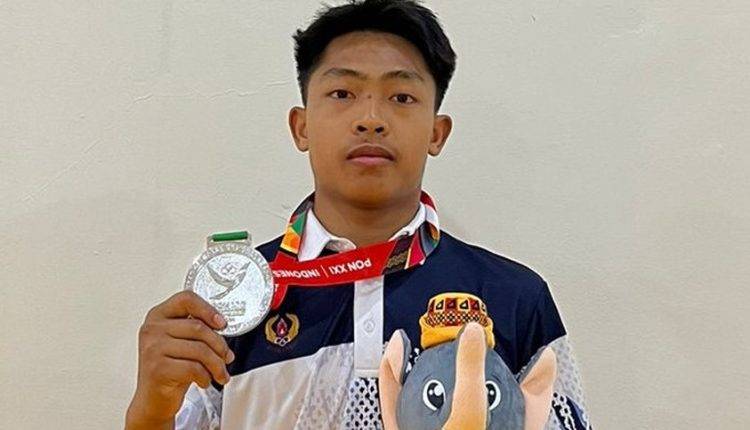 Emas Tak Tercapai, Muhammad Rizqi Maulana Mahasiswa Universitas BSI Sukses Raih Perak Judo Kelas 55 Kg
