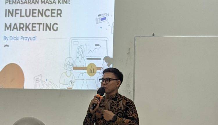 Influencer Marketing
