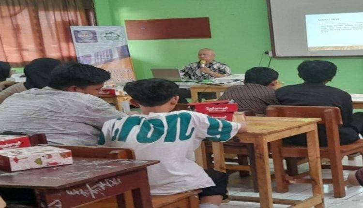 Pelatihan Scan Dokumen di HP