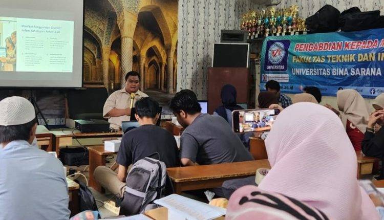 Dosen Universitas BSI Beri Pelatihan Desain Grafis Inovatif