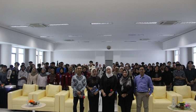 Generasi Muda Siap Mengubah Indonesia: HIMAMA Universitas BSI Gelar Seminar Nasional Bertema 'Bikin Indonesia Emas atau Cemas!