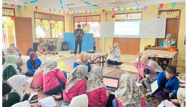 Dosen Universitas BSI Berikan Pelatihan Pembuatan Laporan Keuangan UMKM kepada Kelompok Wanita TaniKampung Batu Seruni, Tangerang