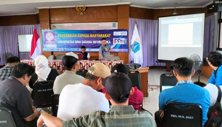 Dosen Universitas BSI Berikan Pelatihan Pembuatan Laporan Kegiatan dengan Menggunakan MS Office untuk Kelurahan Munjul Jakarta Timur