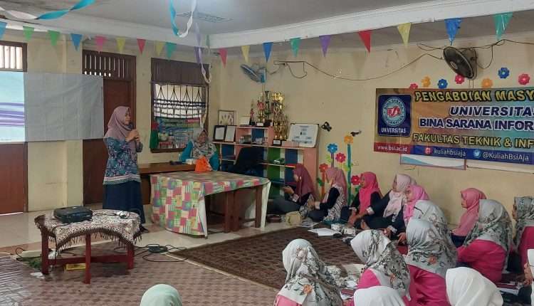 Dosen Universitas BSI Berikan Pelatihan Edukasi Kesehatan Berbasis Digital: Membangun Kesadaran Melalui Platform Online