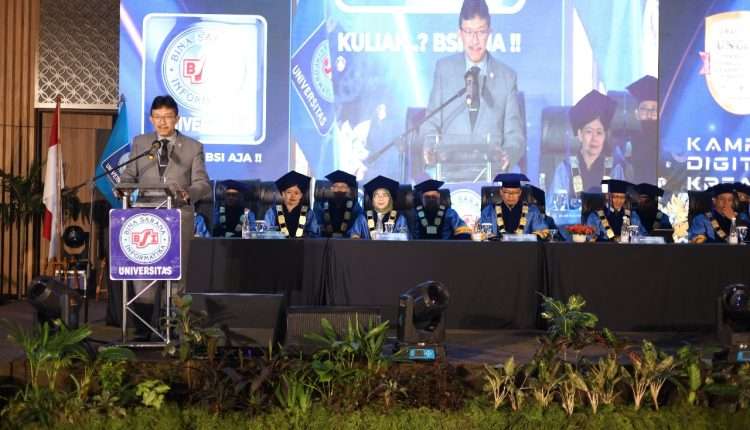wisuda