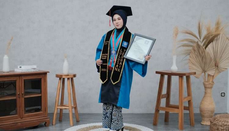 lulusan terbaik