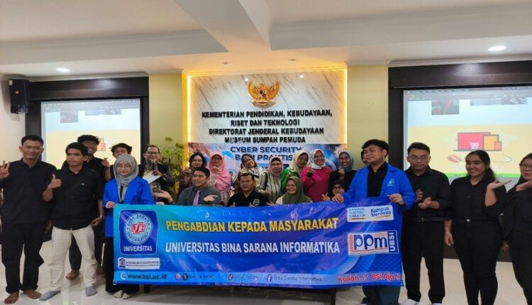 Sosialisasi Peranan Cyber Security Manajemen Perkantoran Kepada Tim Pemberdayaan PKK RW 09 Kelurahan Kwitang