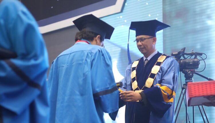wisuda
